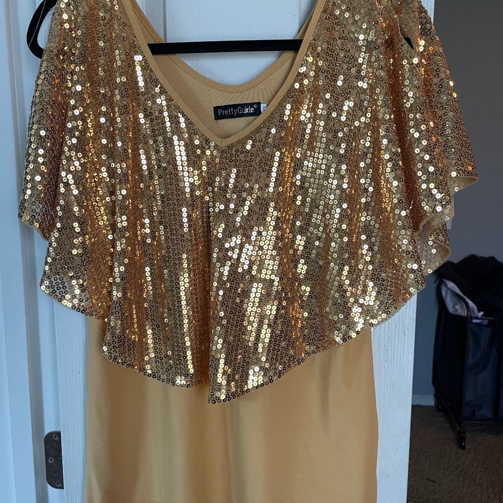 Gold Sequin Cold Shoulder Cocktail Top XL